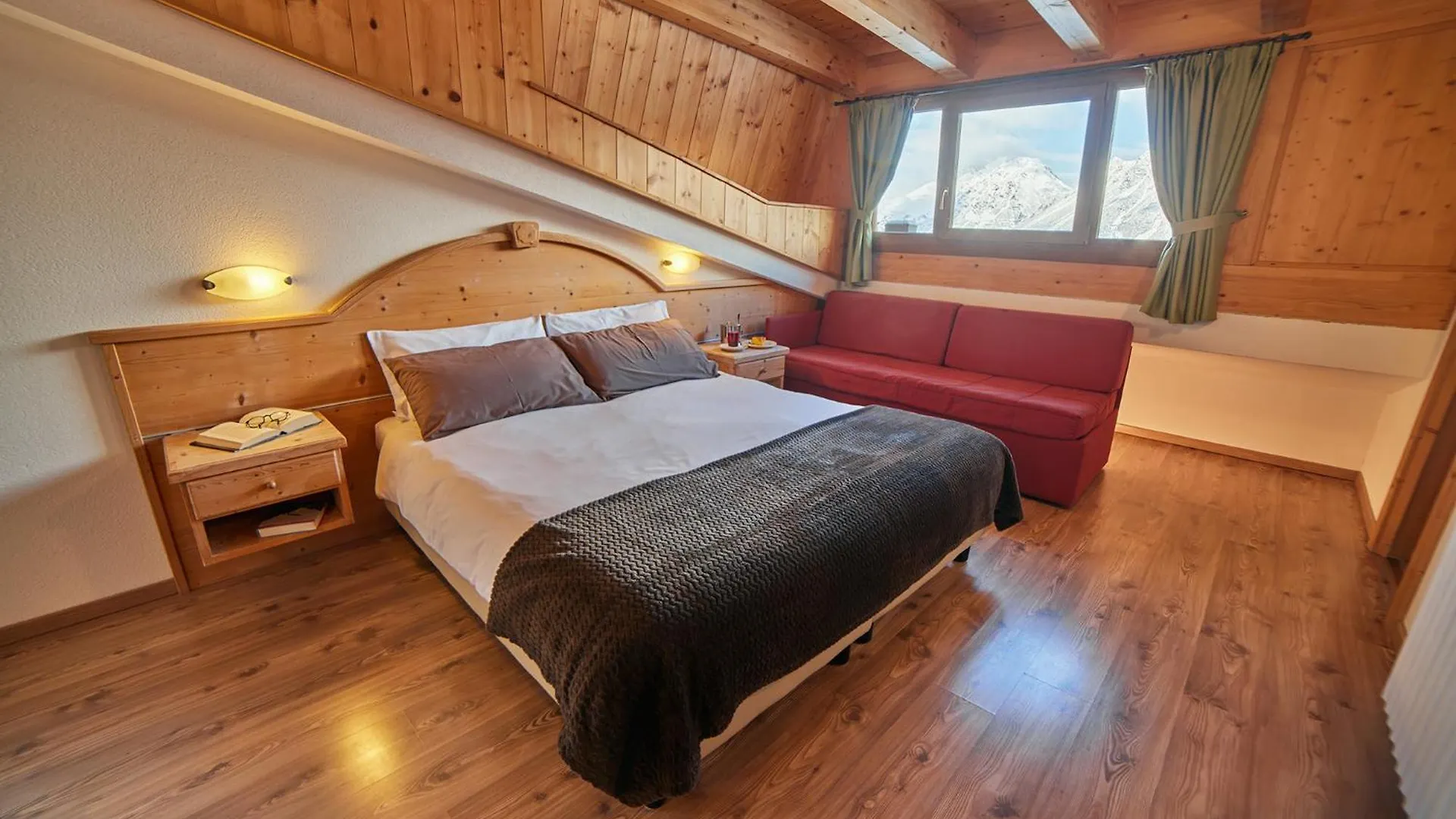 Hotel Vallechiara Bormio 3*,  Italy