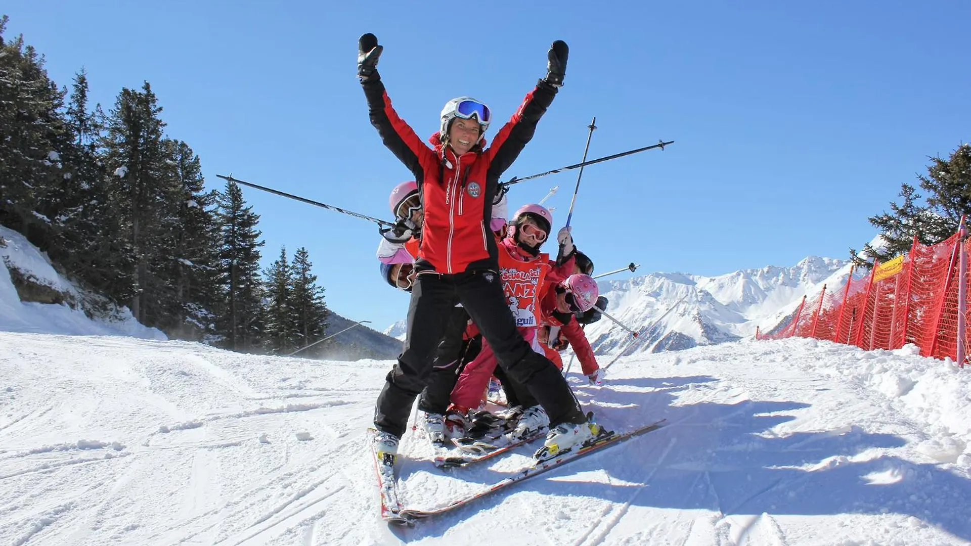 Hotel Vallechiara Bormio 3*,